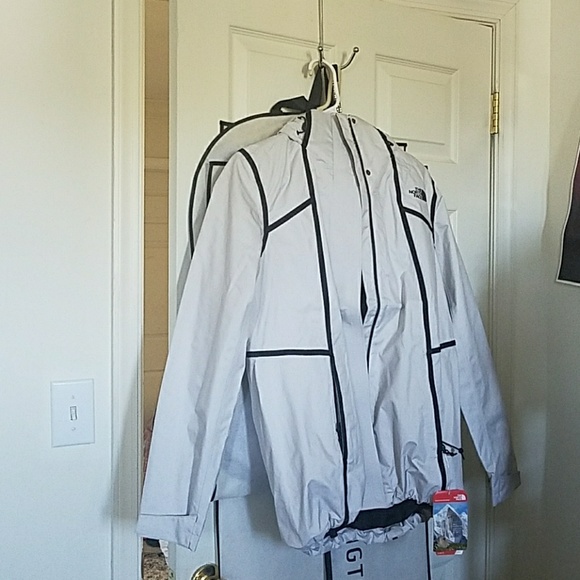 Jacket - Picture 2 of 4